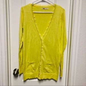 ✨Old Navy Light Yellow Cardigan Medium ✨